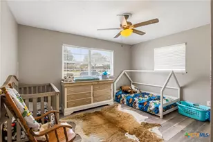 2002 Mission Dr, Victoria, TX 77901 - Photo 16