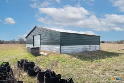 2850 Woodrow Center Road, Kingsbury, TX 78638 - Photo 26