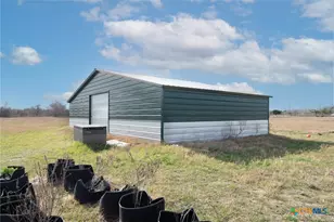 2850 Woodrow Center Rd, Kingsbury, TX 78638 - Photo 26