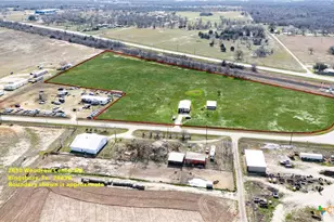 2850 Woodrow Center Rd, Kingsbury, TX 78638 - Photo 1