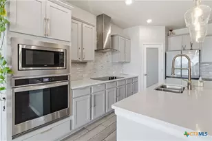 3809 Donald Dr, Seguin, TX 78155 - Photo 24