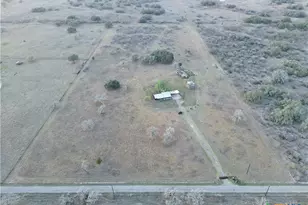 146 Elliott Rd, Refugio, TX 78377 - Photo 2