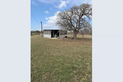 146 Elliott Road, Refugio, TX 78377 - Photo 10