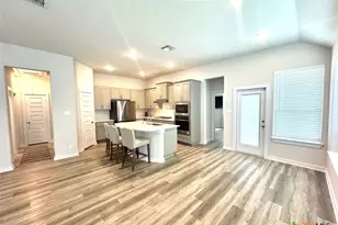 1937 Edelweiss, New Braunfels, TX 78130 - Photo 4