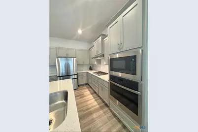 1937 Edelweiss, New Braunfels, TX 78130 - Photo 6