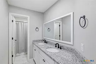 303 Roseland Ave, Victoria, TX 77901 - Photo 38