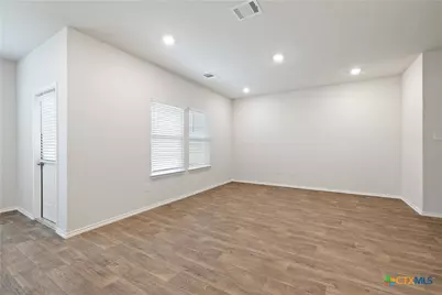 2861 Brogan Creek, New Braunfels, TX 78130 - Photo 6