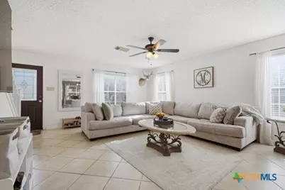 729 Willow Crossing, New Braunfels, TX 78130 - Photo 4