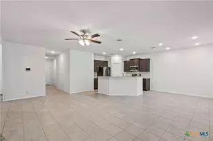 424 Oxford Ln, Troy, TX 76579 - Photo 4