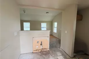 807 S Promenade St, Hallettsville, TX 77964 - Photo 8