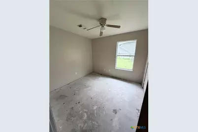 807 S Promenade Street, Hallettsville, TX 77964 - Photo 16