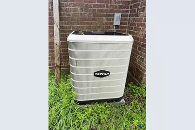 807 S Promenade Street, Hallettsville, TX 77964 - Photo 20