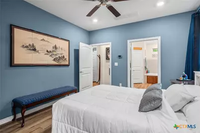 805 Willow Creek Circle, San Marcos, TX 78666 - Photo 14