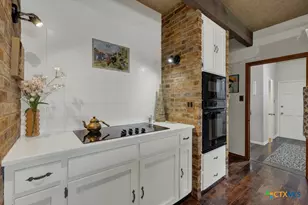 153 Sky Country Dr, New Braunfels, TX 78132 - Photo 10