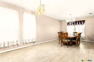 2854 Lakehills St, San Antonio, TX 78251 - Photo 4