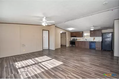 413 West Oaks Drive, Victoria, TX 77905 - Photo 10