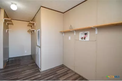 413 West Oaks Drive, Victoria, TX 77905 - Photo 30