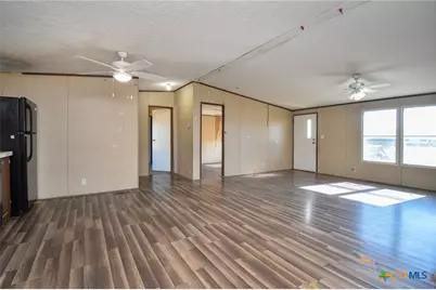 413 West Oaks Drive, Victoria, TX 77905 - Photo 16