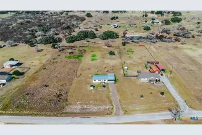 413 West Oaks Drive, Victoria, TX 77905 - Photo 4