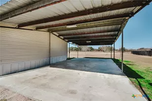 413 W Oaks Dr, Victoria, TX 77905 - Photo 34