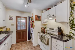 3307 Larry Ln, Austin, TX 78722 - Photo 8