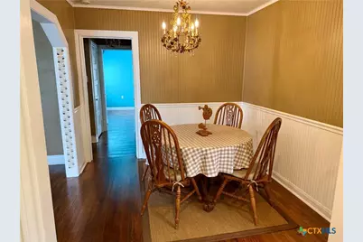 150 N Chilton Avenue, Goliad, TX 77963 - Photo 2