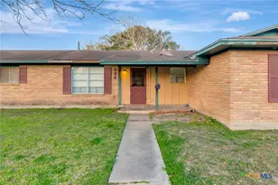 526 Fairmont St, Port Lavaca, TX 77979 - Photo 2