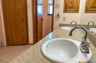 4911 Youngsford Rd, Marion, TX 78124 - Photo 16