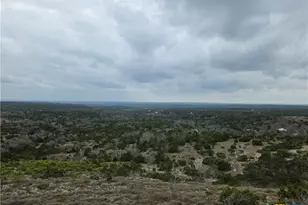 1017 Montell Rd, Wimberley, TX 78676 - Photo 4