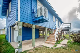 448 Stovall Dr, Palacios, TX 77465 - Photo 8