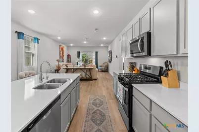 5315 Tourmaline Loop, San Antonio, TX 78222 - Photo 8