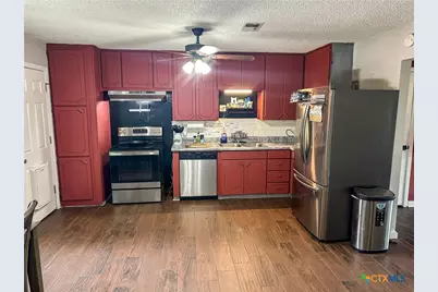 2503 E Mistletoe Avenue, Victoria, TX 77901 - Photo 4