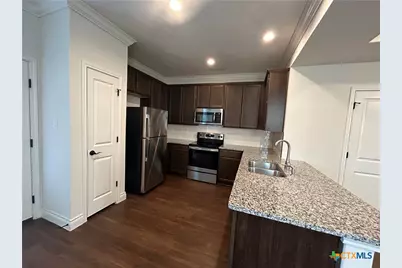 320 Untermaier Street, New Braunfels, TX 78130 - Photo 6