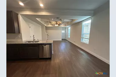 320 Untermaier Street, New Braunfels, TX 78130 - Photo 8