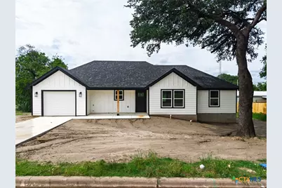 1601 Mill Street, Gatesville, TX 76528 - Photo 1