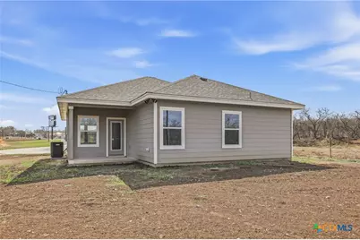 608 Mustang Circle, Nixon, TX 78140 - Photo 16