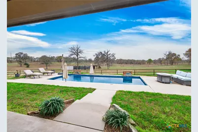 494 Flash Circle, Luling, TX 78648 - Photo 34
