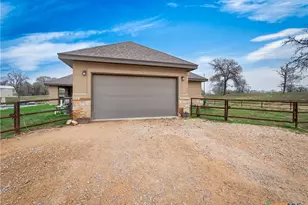 494 Flash Cir, Luling, TX 78648 - Photo 36