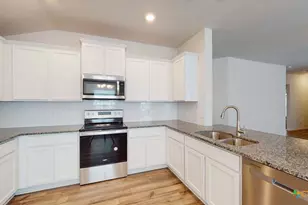 5201 Lancaster Dr, Belton, TX 76513 - Photo 4