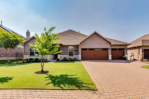 1939 Gibraltar Dr, San Marcos, TX 78666 - Photo 2