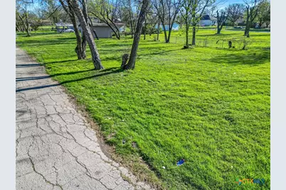 1004 E Downs Avenue, Temple, TX 76501 - Photo 6