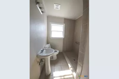 2006 N Wheeler Street, Victoria, TX 77901 - Photo 18