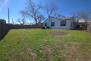 2006 N Wheeler St, Victoria, TX 77901 - Photo 24