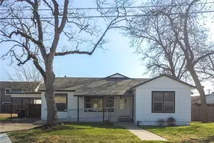 2006 N Wheeler St, Victoria, TX 77901 - Photo 1