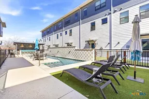 1208 N Academy Ave, New Braunfels, TX 78130 - Photo 18