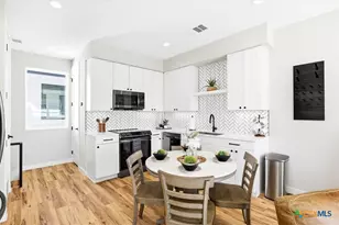 1208 N Academy Ave, New Braunfels, TX 78130 - Photo 6