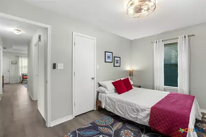 1020 N Beal Street, Belton, TX 76513 - Photo 20