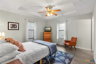 1020 N Beal St, Belton, TX 76513 - Photo 18