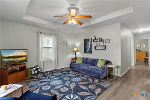 1020 N Beal St, Belton, TX 76513 - Photo 6