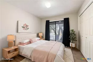 1202 Thorpe Ln, San Marcos, TX 78666 - Photo 4